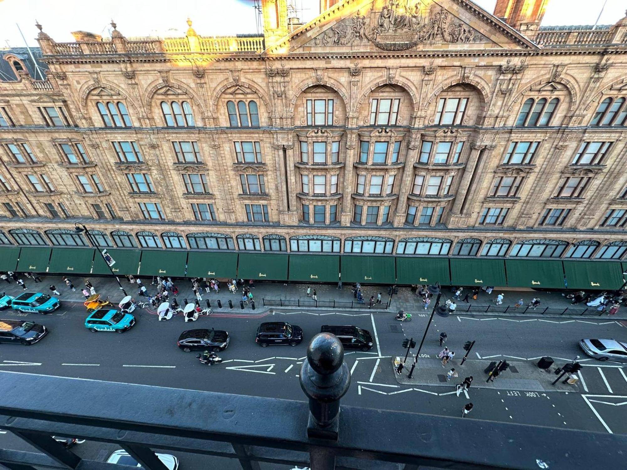 Knightsbridge Luxurious Residence - Facing Harrods Лондон Екстериор снимка