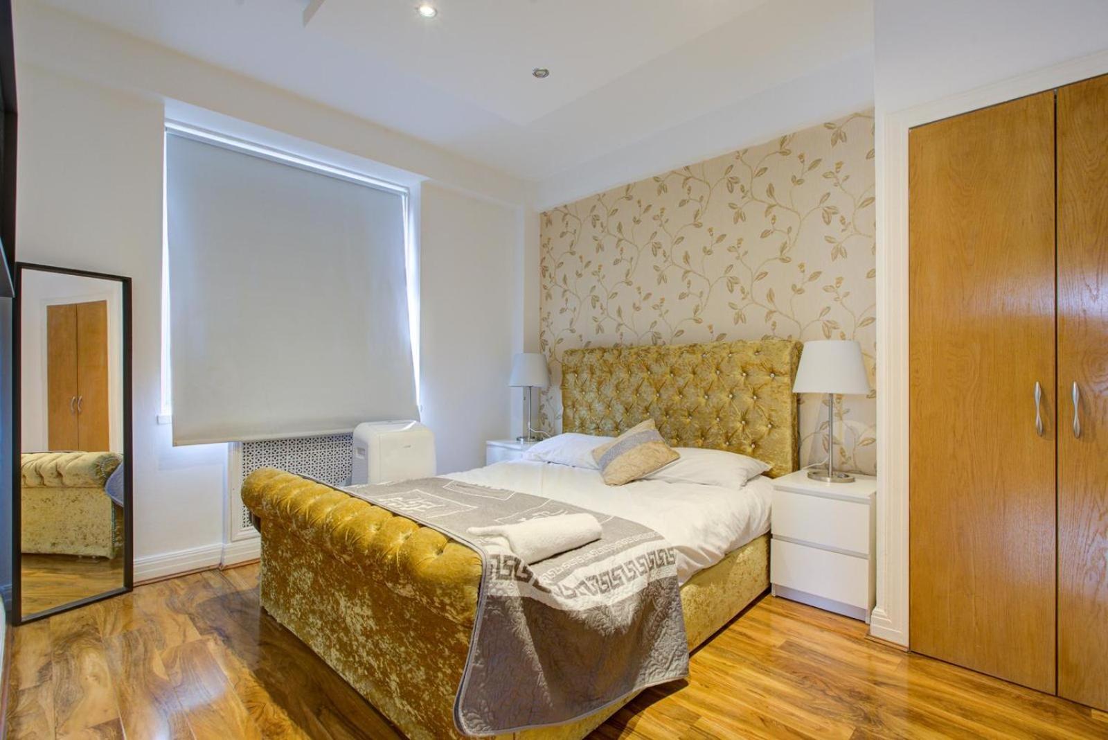 Knightsbridge Luxurious Residence - Facing Harrods Лондон Екстериор снимка
