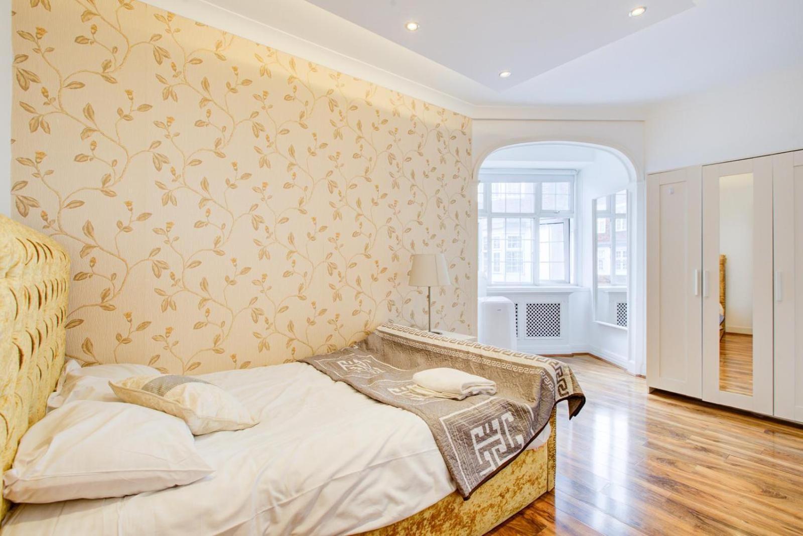 Knightsbridge Luxurious Residence - Facing Harrods Лондон Екстериор снимка