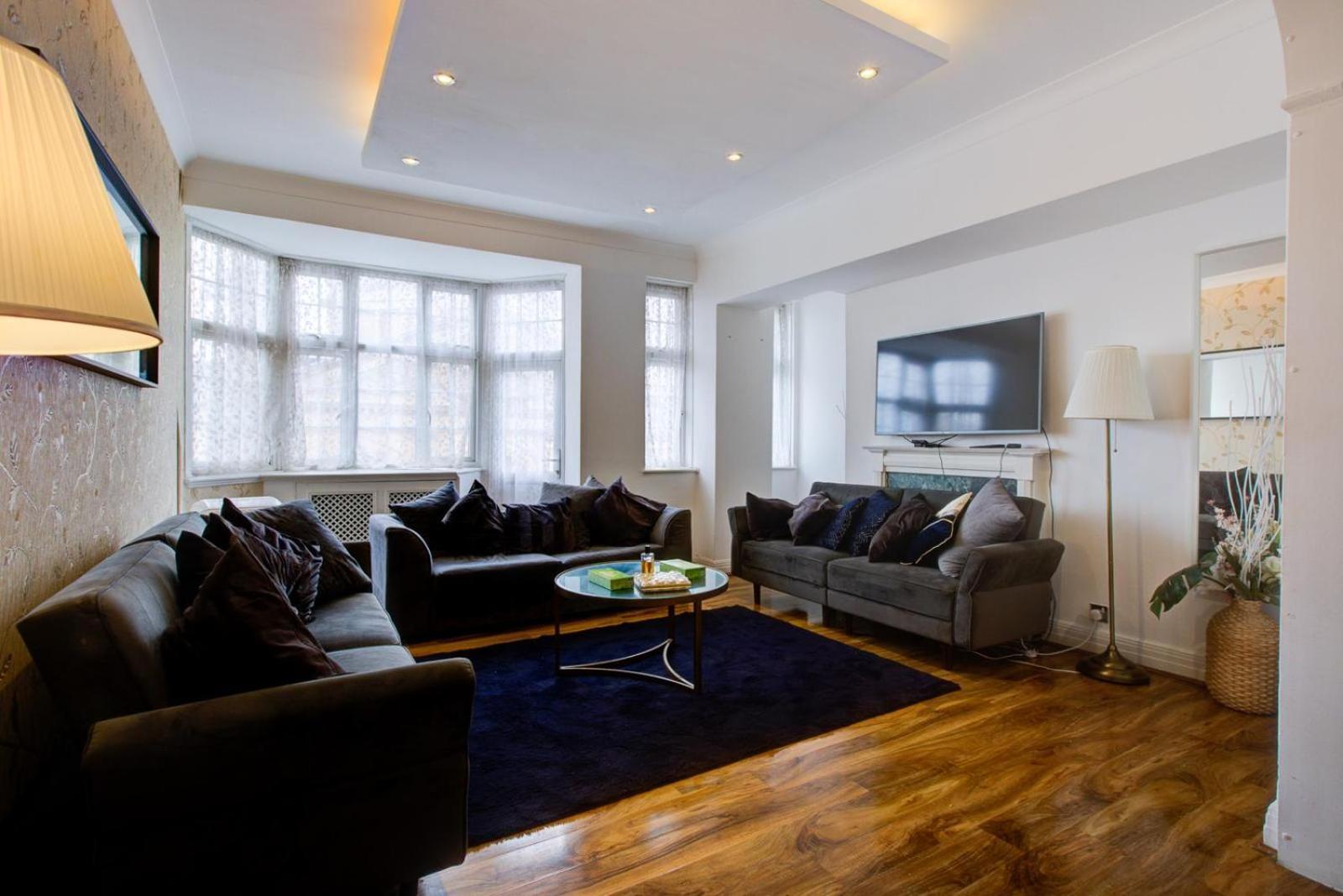 Knightsbridge Luxurious Residence - Facing Harrods Лондон Екстериор снимка