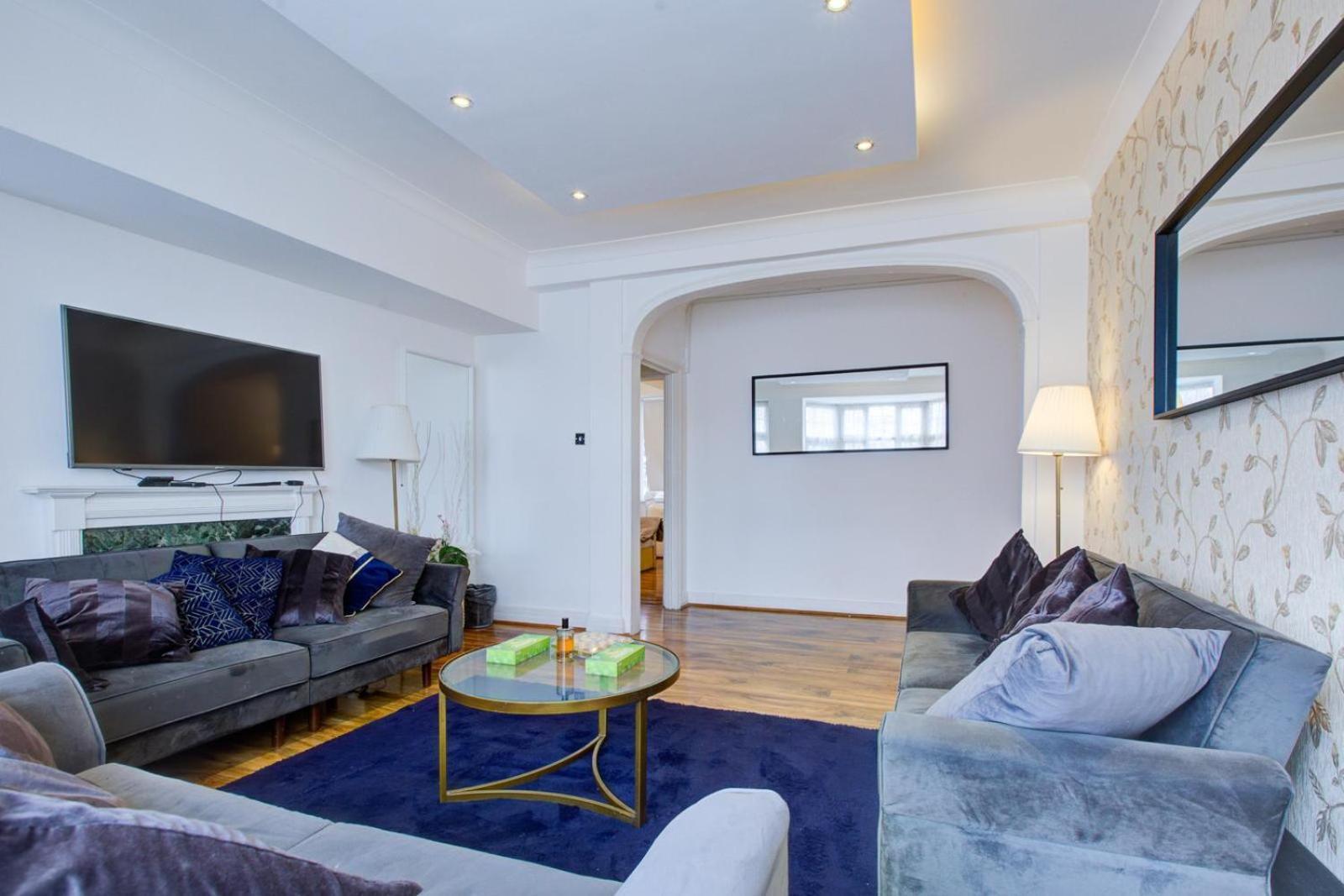 Knightsbridge Luxurious Residence - Facing Harrods Лондон Екстериор снимка